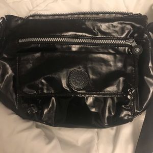 Kipling crossbody